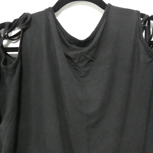 LIOFOER | 2XL | Edgy Black Cut-Out Shoulder Top - Picture 9 of 12